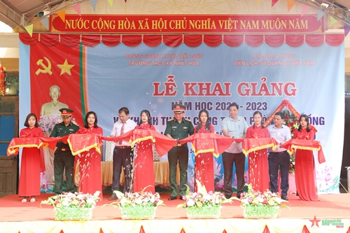 Viện Lịch sử Quân sự: Hỗ trợ xây dựng Phòng Hội đồng Trường THCS xã Nhất Hòa, huyện Bắc Sơn, tỉnh Lạng Sơn